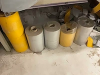 Restanten bysoneel ten behoeve van zeilmakerij o.a. zeil, touw klittenband - afbeelding 9 van  10