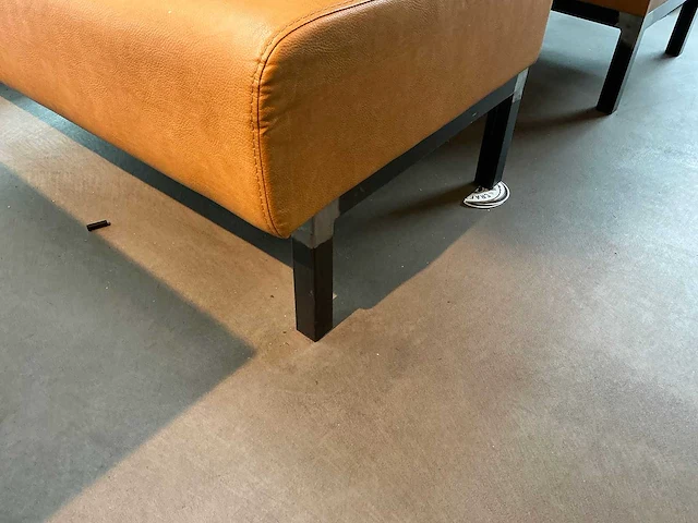 Restaurantbank - afbeelding 4 van  4