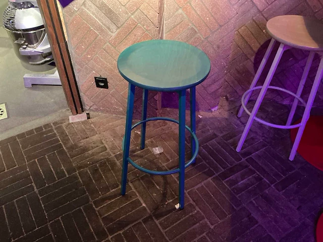 Restaurantmeubilair met 16 stoelen - afbeelding 10 van  12