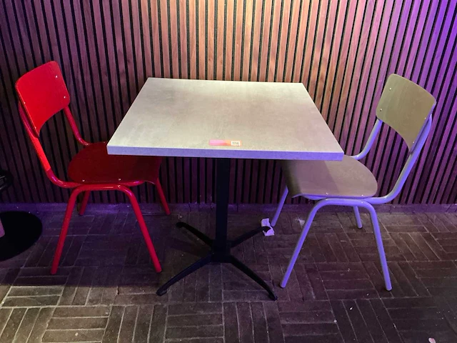 Restaurantmeubilair met 45 stoelen - afbeelding 2 van  8