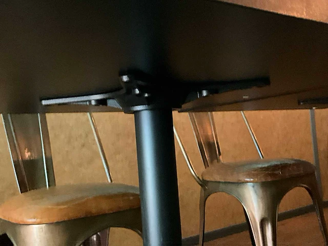 Restauranttafel met 2 stoelen (10x) - afbeelding 5 van  9