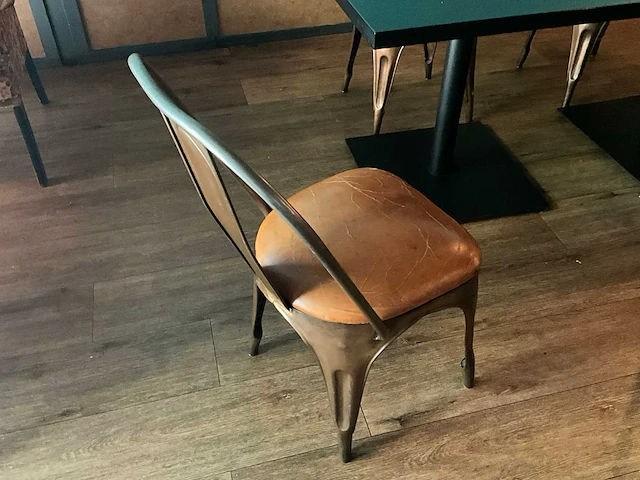 Restauranttafel met 2 stoelen (10x) - afbeelding 7 van  9