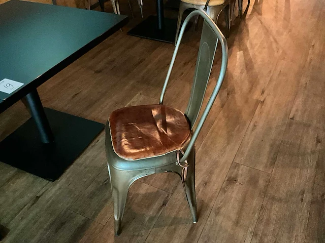 Restauranttafel met 2 stoelen (10x) - afbeelding 8 van  9