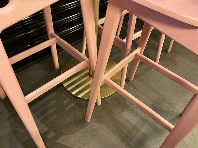 Restauranttafel met 3 krukken - afbeelding 4 van  4