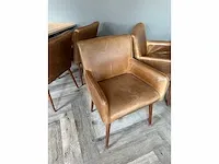 Restauranttafel met 4 lederen fauteuils - afbeelding 5 van  7