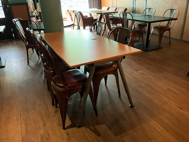 Restauranttafel met 5 stoelen - afbeelding 2 van  5