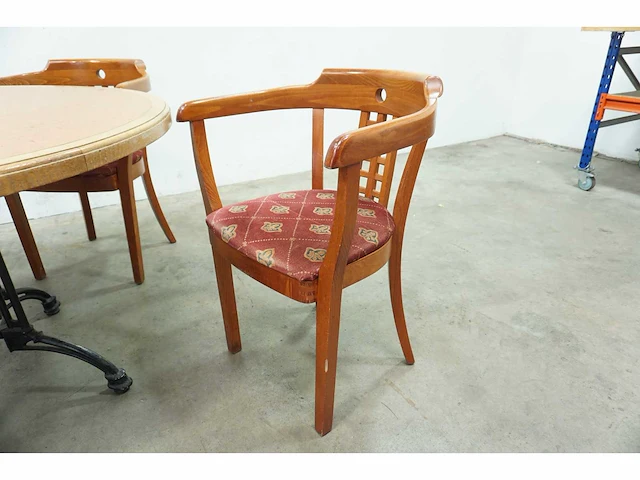 Restauranttafel met stoelen - afbeelding 4 van  5