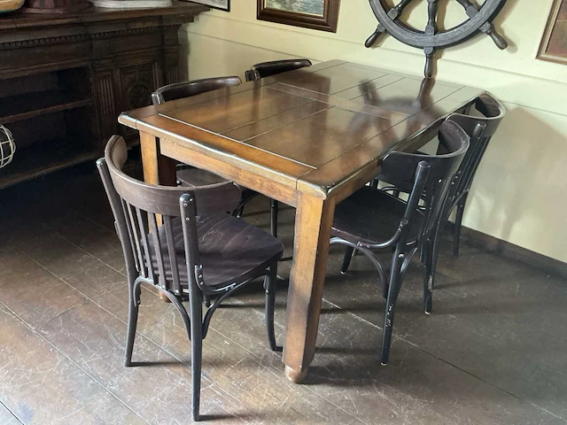 Restauranttafels en stoelen - afbeelding 8 van  11