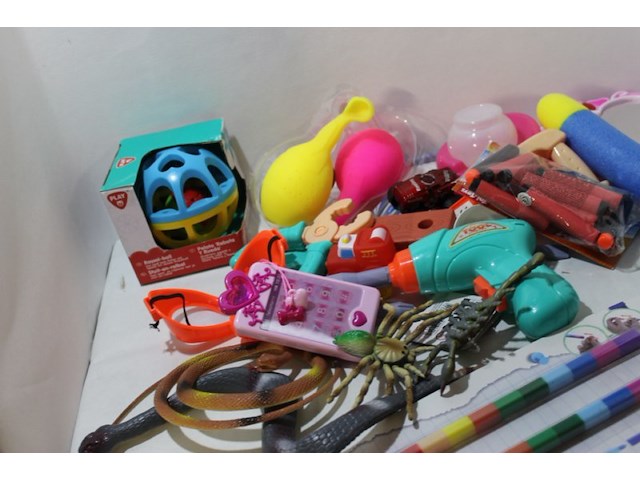 Restpartij speelgoed 17 stuks - afbeelding 3 van  7