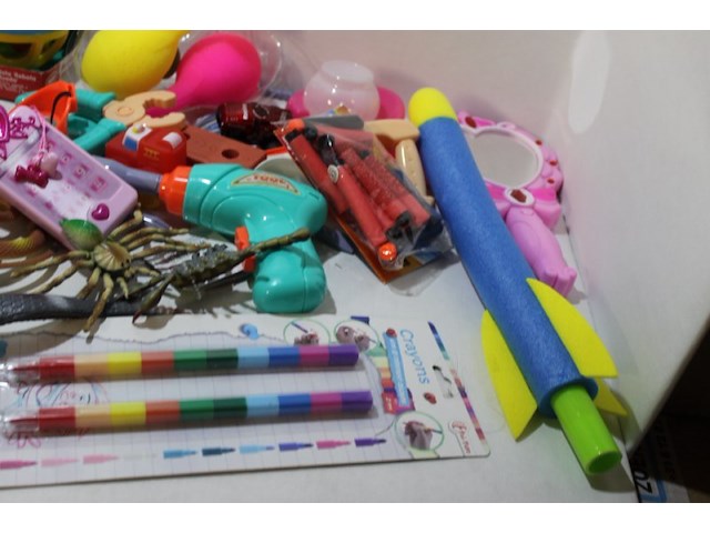 Restpartij speelgoed 17 stuks - afbeelding 7 van  7