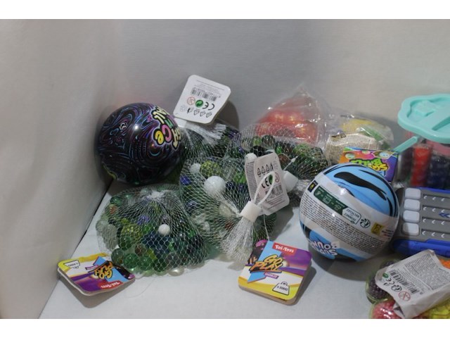 Restpartij speelgoed 17 stuks - afbeelding 6 van  7