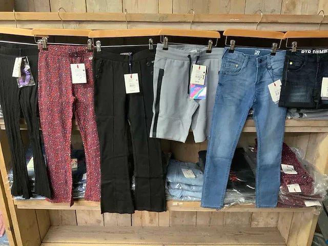 Retour - jeans, broeken & shorts (160x) - afbeelding 4 van  4