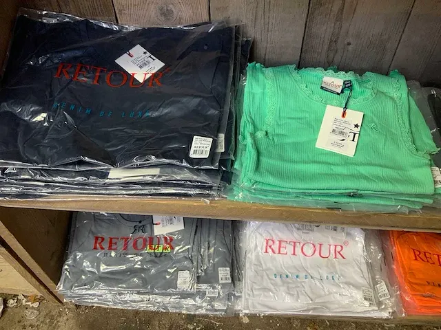 Retour - shirts & blouses (320x) - afbeelding 3 van  7