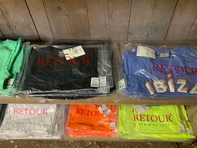 Retour - shirts & blouses (320x) - afbeelding 4 van  7