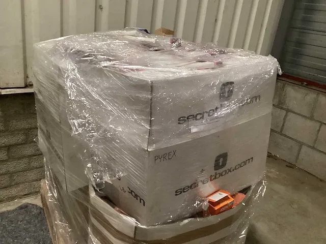 Retourgoederen secret box pallet - afbeelding 6 van  11