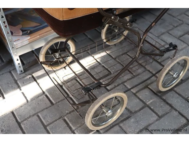Retro kinderwagen & kinderbuggy - afbeelding 5 van  7