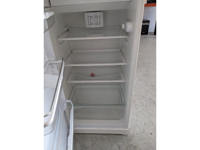 Retro koelkast smeg, fab28lw1, creme - afbeelding 3 van  7