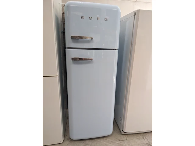 Retro koelkast smeg, s30strp4, hemelblauw - afbeelding 1 van  7