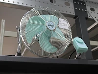Retro tafelventilator tornado. - afbeelding 1 van  2