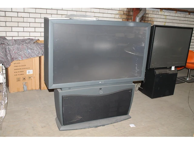 Retro televisie philips matchline model 55pp9501/12 met afstandsbediening. werking en compleet onbekend - afbeelding 1 van  3