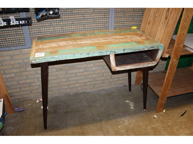 Retro werktafel met opbergvak. afmeting 110 x 51 x 81 cm. - afbeelding 1 van  2