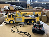 Retro/vintage bestuurbare wagen - afbeelding 1 van  6