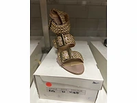 Return goods (554x) - afbeelding 18 van  33