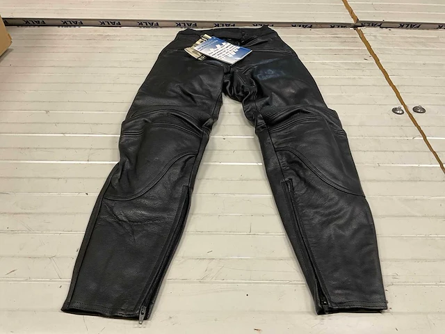 Revenger master pnt motorbroek 46h (3x) - afbeelding 1 van  6
