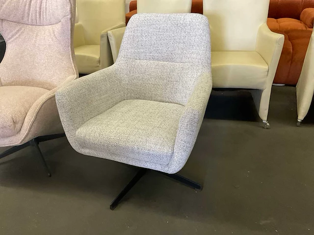 Revi draaibare fauteuil - afbeelding 2 van  6