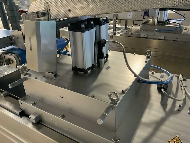 (revisie 2022) multivac r530 dieptrekverpakkingsmachine - afbeelding 17 van  20