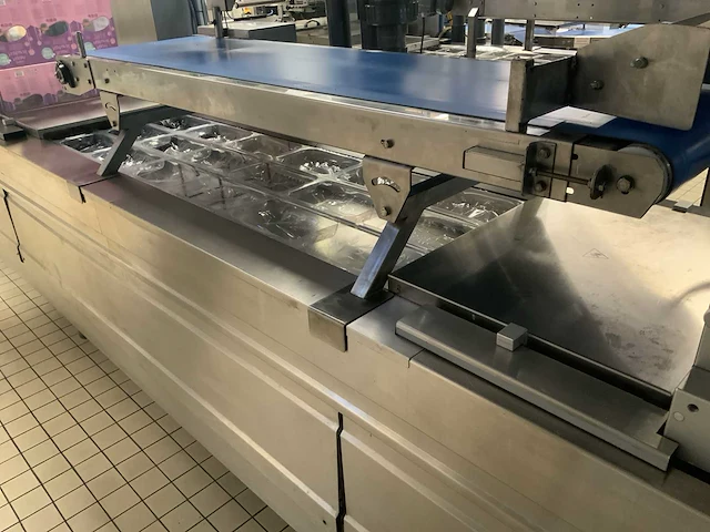 (revisie 2022) multivac r530 dieptrekverpakkingsmachine - afbeelding 18 van  20