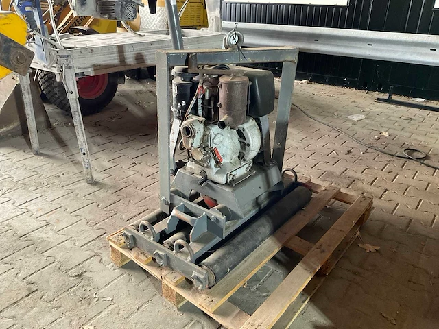 Revo nemaco dm3500 rollentrilplaat - afbeelding 1 van  9