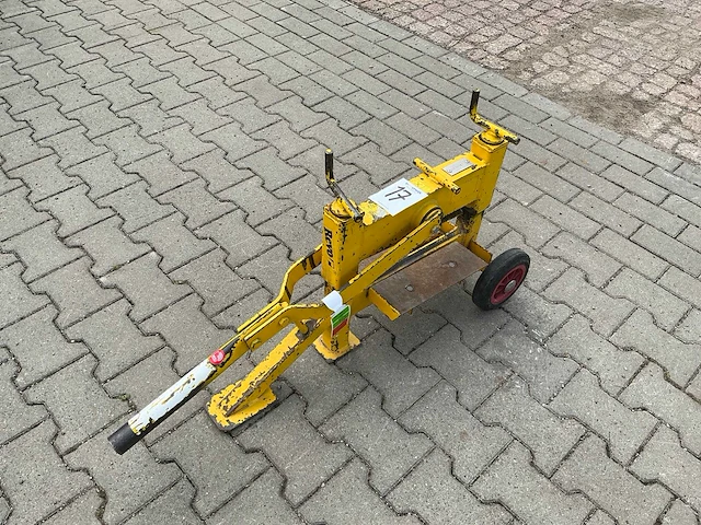 Revo stenenknipper - afbeelding 1 van  5