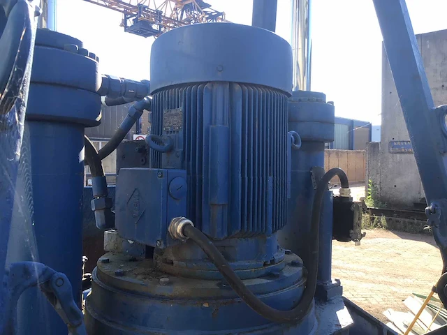 Rex hydraulische knijpbak - afbeelding 4 van  5