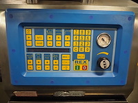 Rex - afbeelding 4 van  18