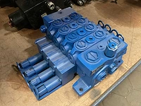 Rexroth ventiel blok - afbeelding 1 van  3