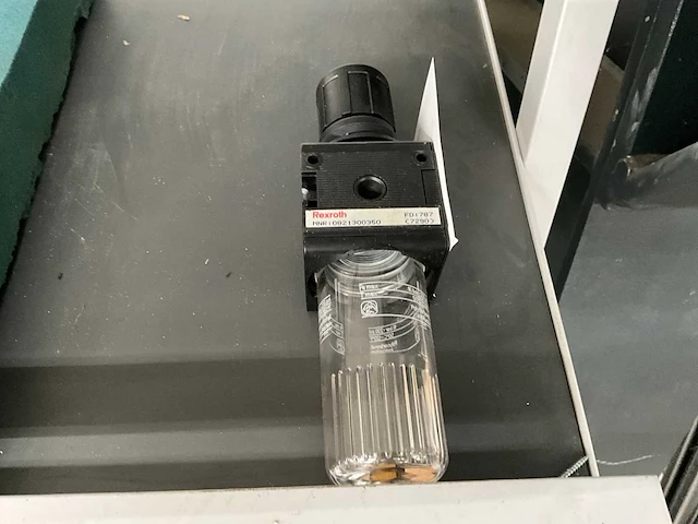 Rexroth water olie afscheider - afbeelding 1 van  3