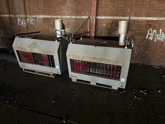 Reznor euro t 2596a industriële verwarmingsinstallatie (2x) - afbeelding 1 van  10