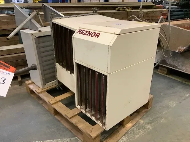 Reznor udsa 020 gasgestookte luchtverwarmer (2x) - afbeelding 1 van  5