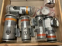 Rf-t partij brandkleppen, 8 stuks - afbeelding 1 van  4