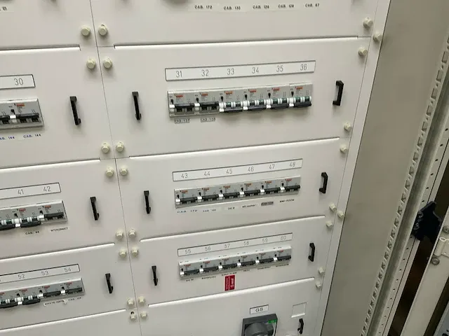 R&g eldon schakelkast - afbeelding 10 van  16