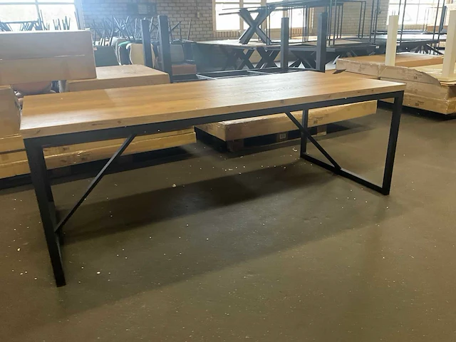 Rhinai eetkamertafel - afbeelding 1 van  7