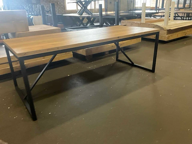 Rhinai eetkamertafel - afbeelding 2 van  7