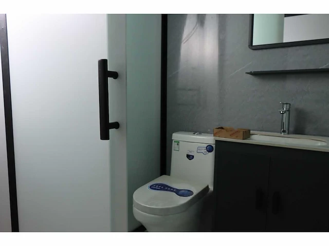 Rhino-houses 1160x250x239 cm 29 m2 mobiele woonunit / tiny house - afbeelding 15 van  42