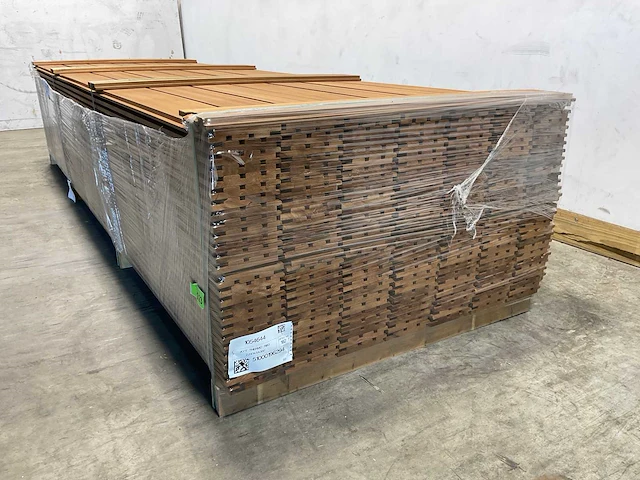 Rhombusprofielplank rib3 ayous thermowood 300x14,5x2,2 cm (50x) - afbeelding 5 van  7