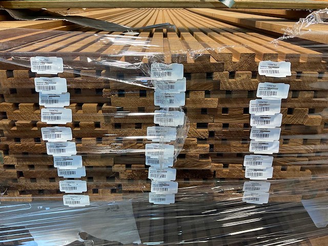 Rhombusprofielplank rib5 ayous thermowood 395x13,8x2,1 cm (30x) - afbeelding 6 van  7