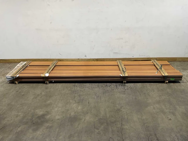 Rhombusprofielplank rib5 ayous thermowood 420x13,8x2,1 cm (15x) - afbeelding 2 van  6