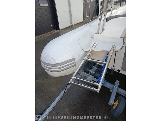 Rib 7.30m jenhal, met 225 pk johnson buitenboordmotor en trailer, wit - afbeelding 36 van  63