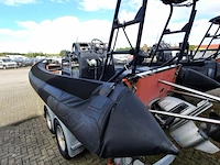 Rib rubberboot met inboard motor (defect) en trailer, o.a duarry, cormoran rr 836 - afbeelding 5 van  35
