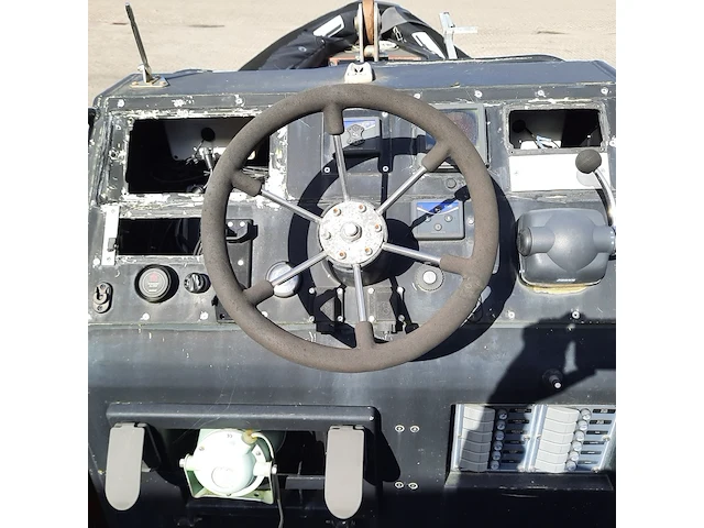 Rib rubberboot met inboard motor (defect) en trailer, o.a duarry, cormoran rr 836 - afbeelding 10 van  35
